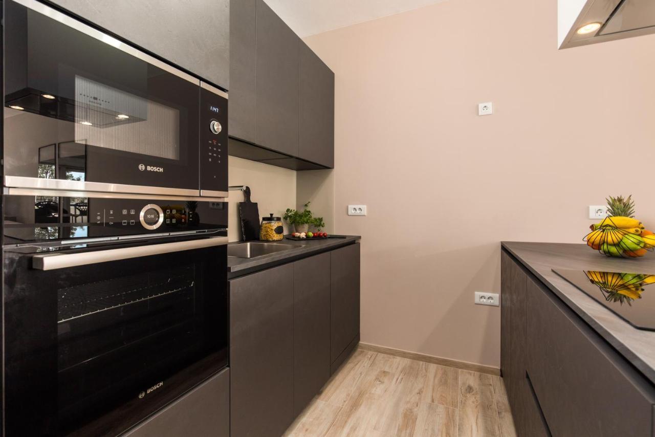 Apartment Nensi Pjescana Uvala Dış mekan fotoğraf